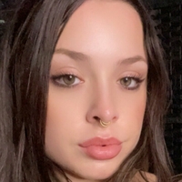 Steph Guglielmin Meztelen