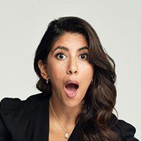 Stephanie Beatriz Meztelen