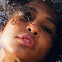 Suni Sweeney Meztelen
