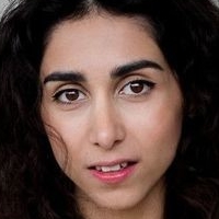 Suri Abbassi Meztelen