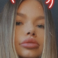 Sydney Raines Meztelen