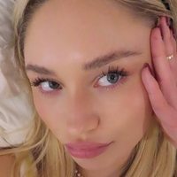 Taylor Hudson Meztelen