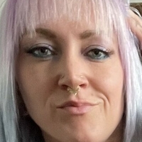 Taylor Raz Meztelen