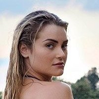 Thaiz Schmitt Meztelen