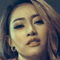 Tiffany Ngoc Ha Meztelen
