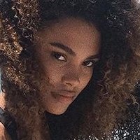 Tina Kunakey Di Vita Meztelen