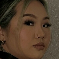 Valentine Thao Meztelen