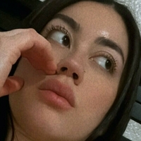 valeriaxog Meztelen