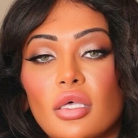 Victoria Grant Meztelen