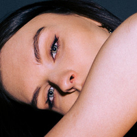 Vika Mednis Meztelen