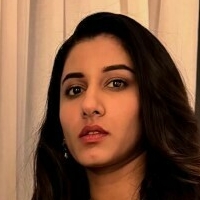 Vishnu Priya Bhimeneni Meztelen