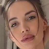 Vivien_ Meztelen