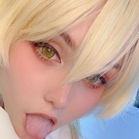 win_winry_cos Meztelen