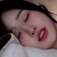 woohankyung Meztelen