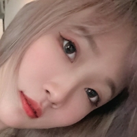 Xiao Qingxin Meztelen