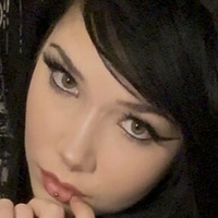 xltraviolex Meztelen