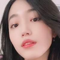 Yoojin Meztelen