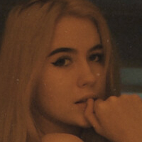 Your_love_Emily Meztelen