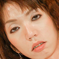 Yumiyumi Meztelen