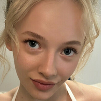 Zoedalby Meztelen